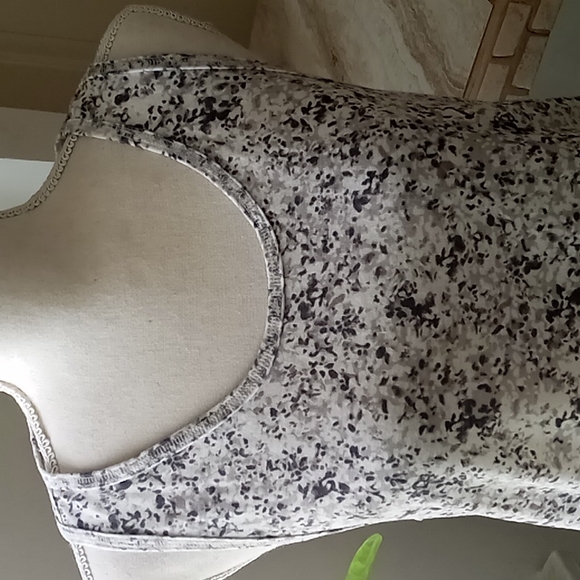 Athleta top - Picture 3 of 4